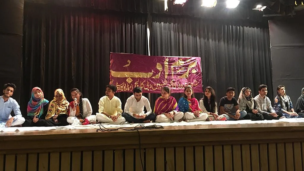 تصویر سوشل میڈیا