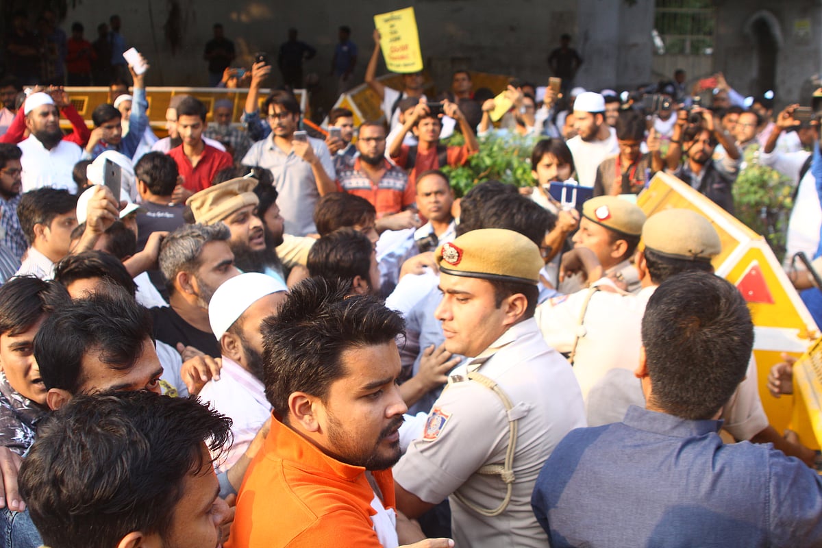 تصویر ویپن/قومی آواز