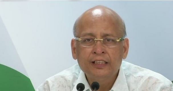 وراثت سے مبّرا بی جے پی، وراثت پر قبضہ کے لئے تڑپ ڑہی ہے: منو سنگھوی