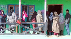 جموں وکشمیر میں پنچایتی انتخابات کے تیسرے مرحلے میں 75.2 فیصد ووٹنگ
