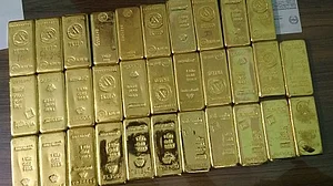 گواہاٹی ہوائی اڈے پر دو کروڑ کا سونا ضبط