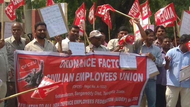 مودی حکومت کی پالیسیوں کے خلاف اب ڈیفنس ملازمین کریں گے ملک گیر ہڑتال