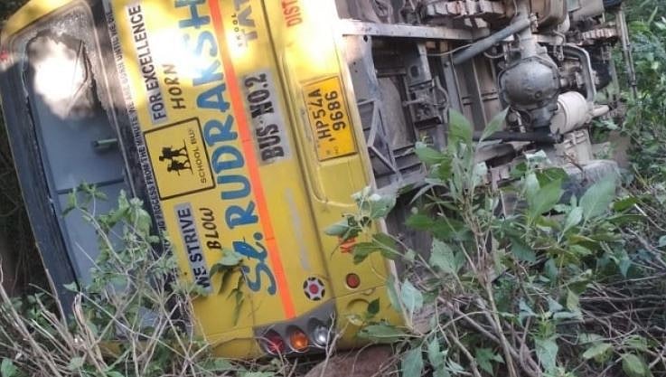 ہماچل پردیش: مودی کی ریلی میں جا رہی طلباء سے بھری بس حادثہ کی شکار، 35 زخمی