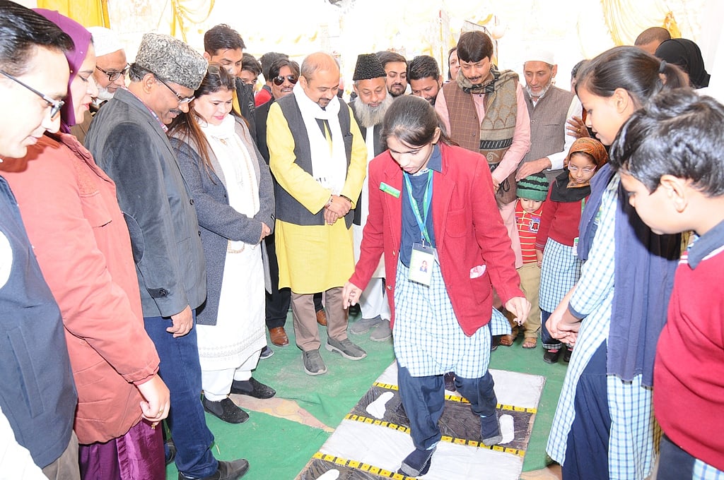 جعفرآباد: ڈاکٹر ذاکر حسین اسکول میں سالانہ میلے کا شاندار انعقاد