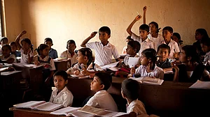 گجرات: حاضری کے وقت بچے ’پریزنٹ سَر‘ نہیں ’جے ہند‘ بولیں، نیا فرمان جاری