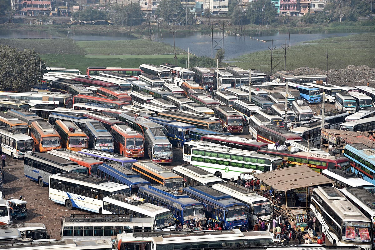 بھارت بند: مودی حکومت کے خلاف ٹریڈ یونینوں کی یلغار، کسان بھی  آئے شانہ بشانہ