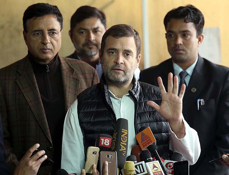 مودی کے کہنے پر امبانی کی کمپنی کو رافیل ڈیل میں پارٹنر بنایا گیا، ای میلز سے انکشاف: راہل گاندھی