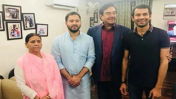 تصویر سوشل میڈیا