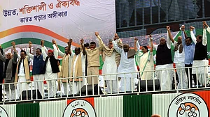 چوکیدار کو ہٹانے کے لئے تھانیدار تیار، کولکاتا کے اجلاس کا پیغام