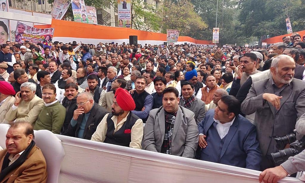 شیلا دیکشت نے 20 سال بعد پھر سنبھالی دہلی کانگریس کی کمان، کارکنان پُرجوش