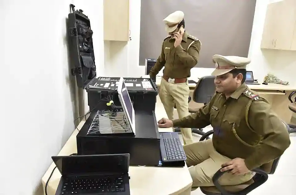 دہلی پولس سائبر کرائم سیل، چینٹی کی رفتار سے کام، 3 سالوں میں محض 102 معاملوں کی تفتیش مکمل