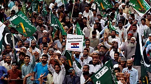 ہالینڈ سفير کی پاکستان واپسی جلد، اسلام مخالف مقابلہ پر دھمکی کے بعد لوٹی تھیں واپس