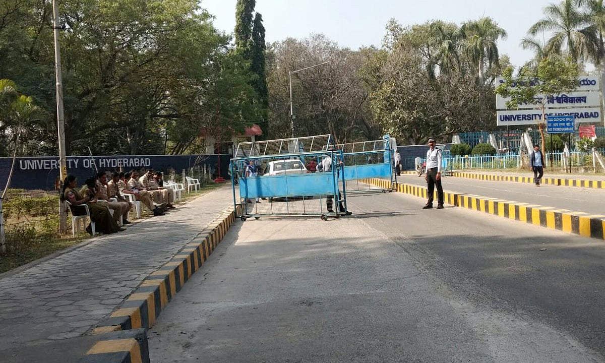 حیدرآباد: ملک کو نفرت پھیلانے والوں سے تحفظ کی ضرورت، روہت ویمولا کی برسی پر نجیب کی والدہ کا خطاب