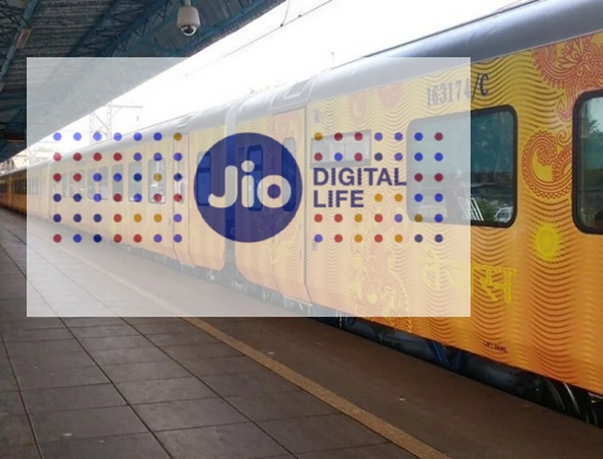 مودی حکومت کا نیا کارنامہ، ریلوے ’سی یو جی‘ کے 5 لاکھ نمبر ’جیو‘ کے حوالے