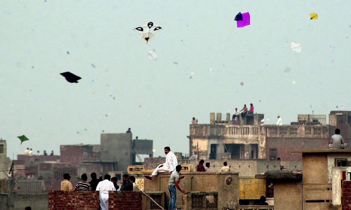 پاکستان: بسنت پر روشنی، موسیقی اور ’بو کاٹا‘ سے پنجاب پھر محروم