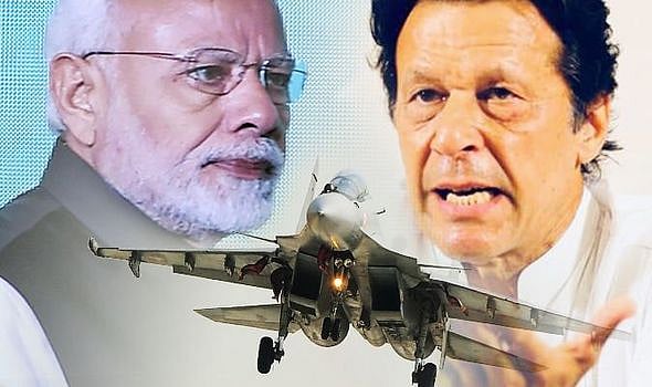 زخمی پاکستان کر سکتا ہے ہندوستان پر نیوکلیائی حملہ، عمران خان کی اہم میٹنگ آج