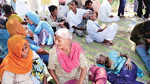 ضعیف عورتوں کا شیلٹر توڑنے پر سرکاری افسر نے دہلی اقلیتی کمیشن سے مانگی معافی