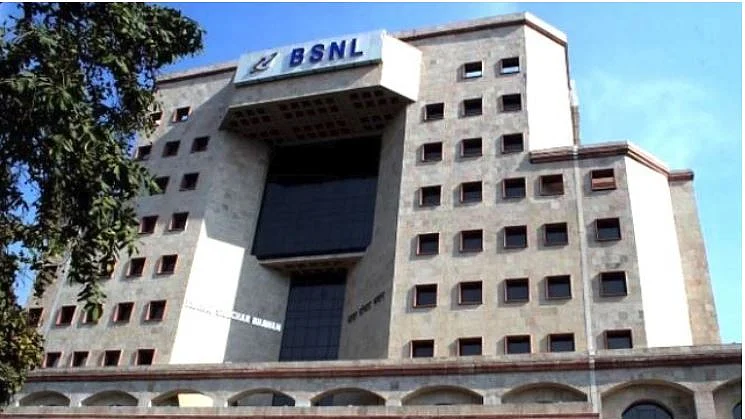 تصویر سوشل میڈیا