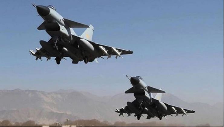 مودی حکومت  نے یو پی اے کے مقابلے رافیل مہنگے لئے: رپورٹ 