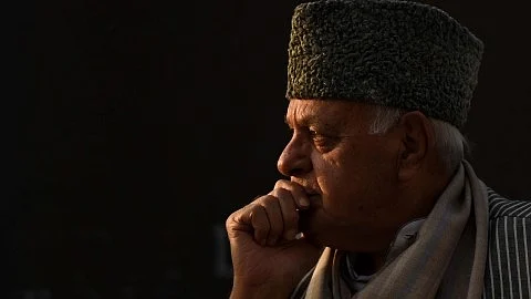 بی جے پی لوک سبھا انتخابات جیتنے کے لئے کشمیر کا استعمال کر رہی ہے: فاروق عبد اللہ