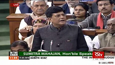 مودی کی ’عظمت کے گیت گانے والے‘ ہندوستانی  وزراء شرمندہ ہو گئے