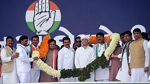 گجرات: ’چوکیدار چور ہے‘ نعروں کے درمیان راہل کی انتخابی مہم کا آغاز