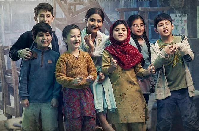 ’نوٹ بُک‘ فلم ریویو... آخر ہندی نوٹ بُک انگریزی رسم الخط میں کیوں لکھی گئی؟