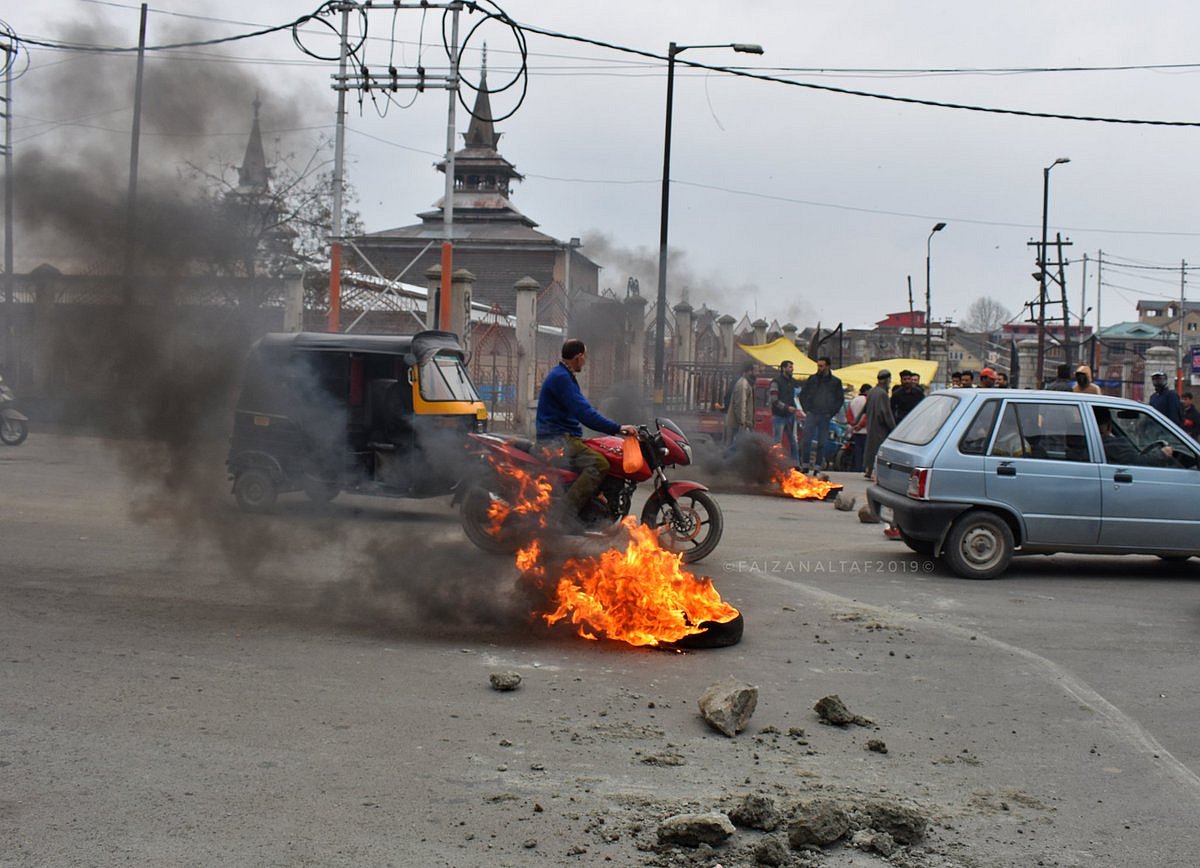 حراست میں ہلاکت: سری نگر اور اونتی پورہ میں ہڑتال اور جھڑپیں
