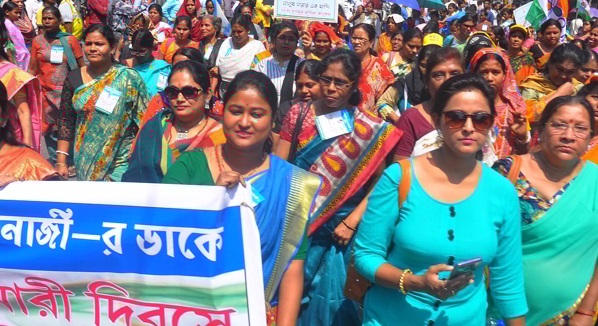 مودی حکومت ملک میں امن وامان کا ماحول قائم کرنے میں ناکام: ممتا بنرجی