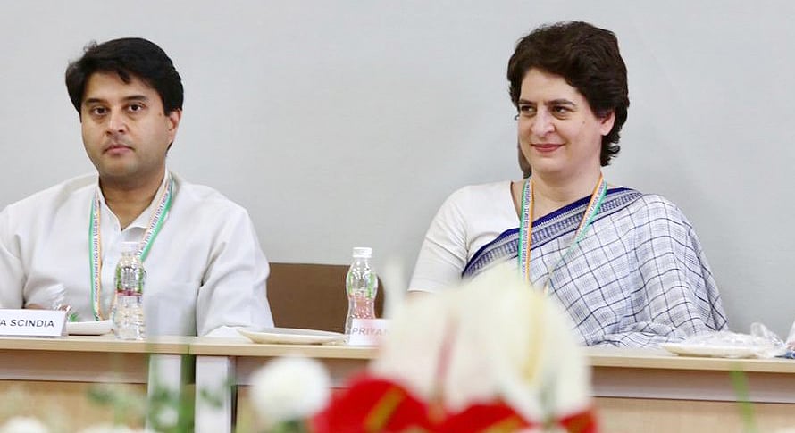 پرینکا گاندھی کی پہلی تقریر نے اندرا گاندھی کی یاد دلائی، دیکھیں ویڈیو