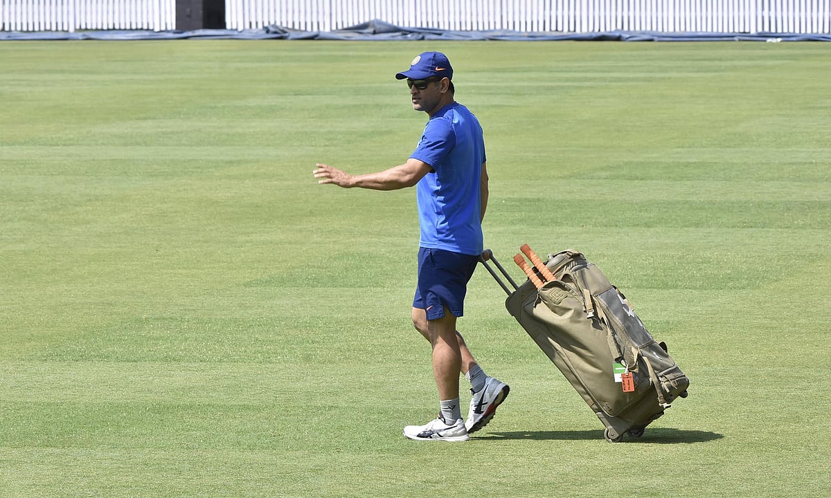 دھونی کے گھر میں سریز پر قبضہ کرنے اترے گی ٹیم انڈیا