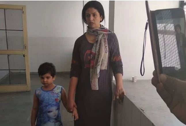 شوہر محمد شامی کے گھر میں جبراً داخل ہوئیں حسین جہاں، پولس نے کیا گرفتار