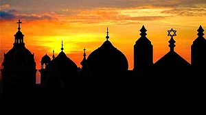 <div class="paragraphs"><p>علامتی تصویر</p></div>