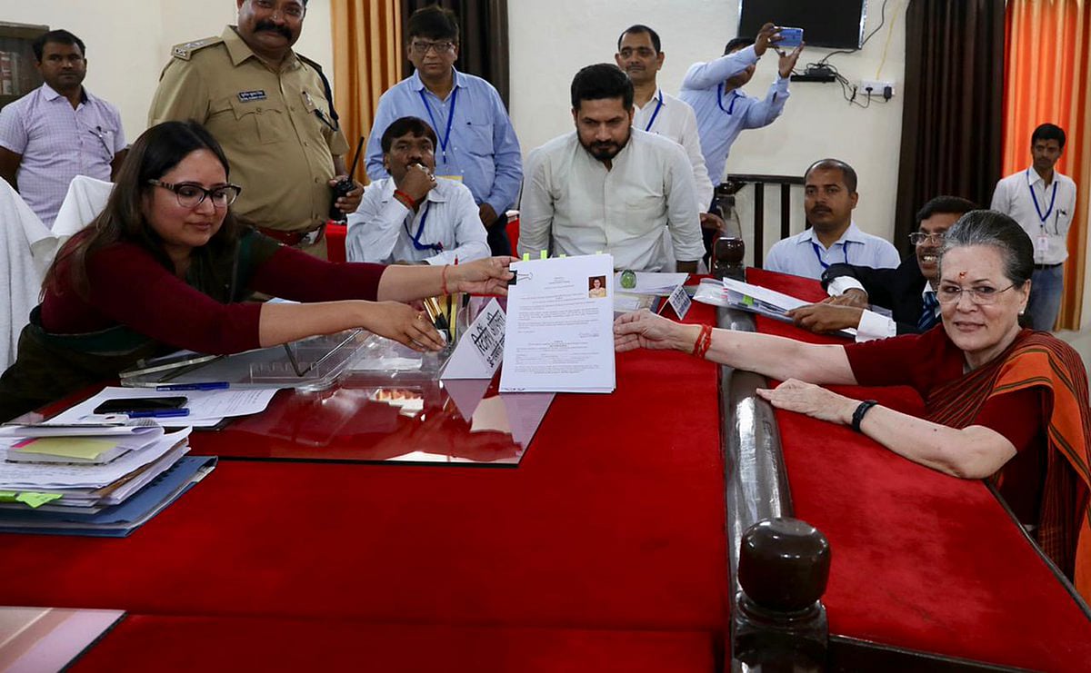 سونیا گاندھی نے رائے بریلی سے کیا پرچہ نامزدگی داخل