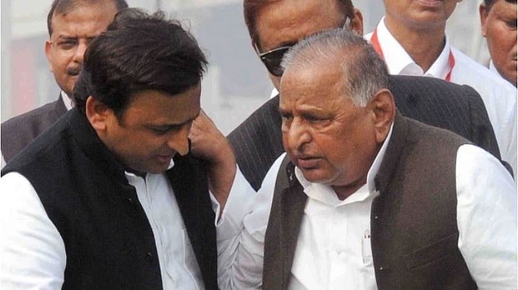 پارٹی لیڈروں پر پھوٹا ملائم کا غصہ، سماجوادی پارٹی میں بڑی تبدیلی ممکن