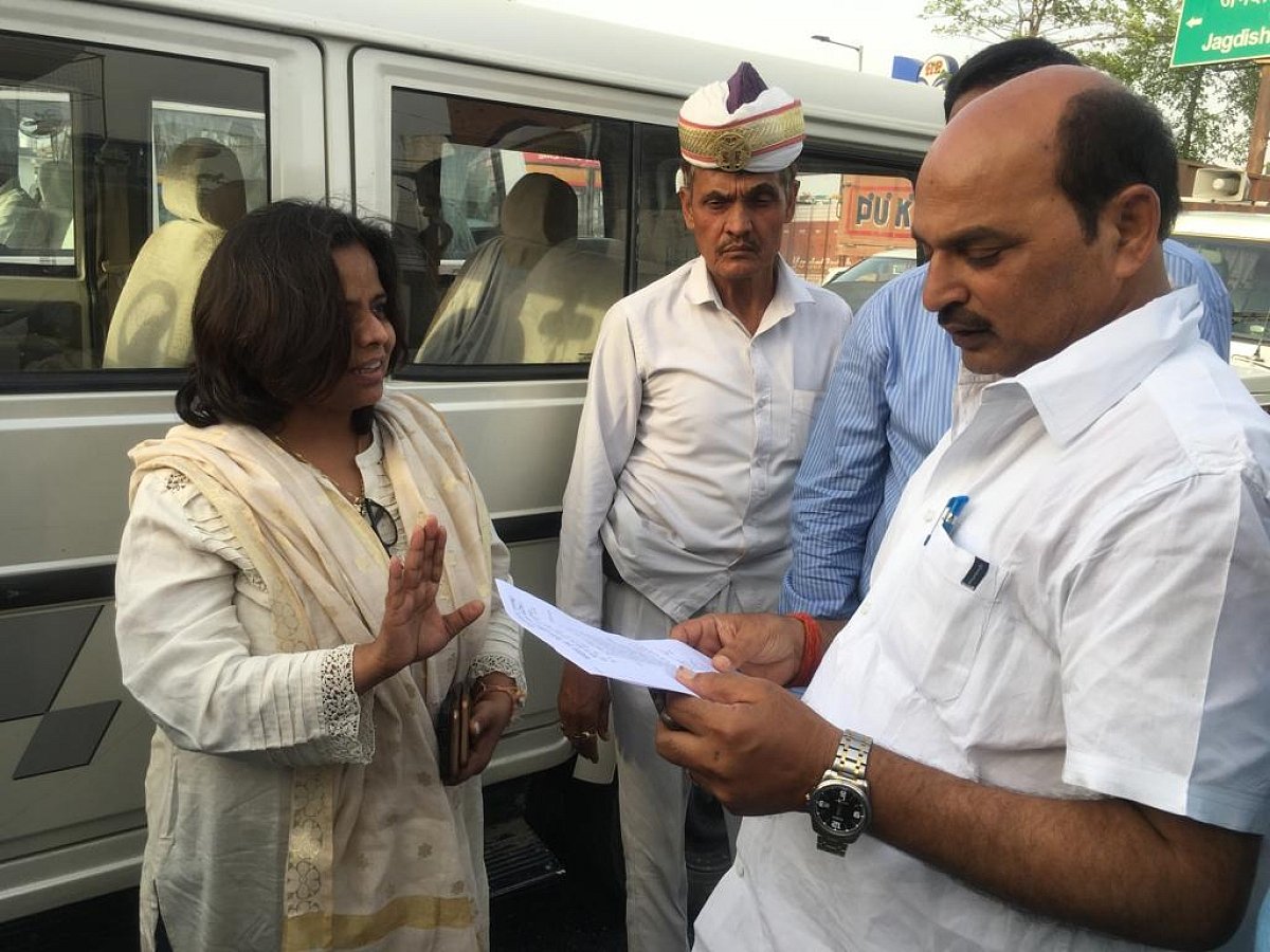 امیٹھی میں ووٹنگ کے دو دن بعد سینکڑوں ای وی ایم کو اسٹرانگ روم سے ہٹایا گیا