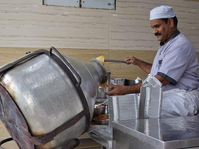 دسترخوانِ رمضان: مکّہ کے بازاروں میں ماہ صیام کے مقبول ’عوامی کھابے‘