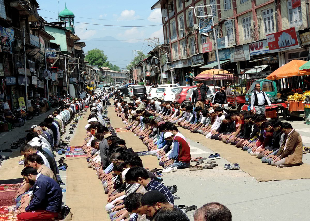 جموں و کشمیر: رمضان المبارک کی آمد، بازاروں میں چہل پہل
