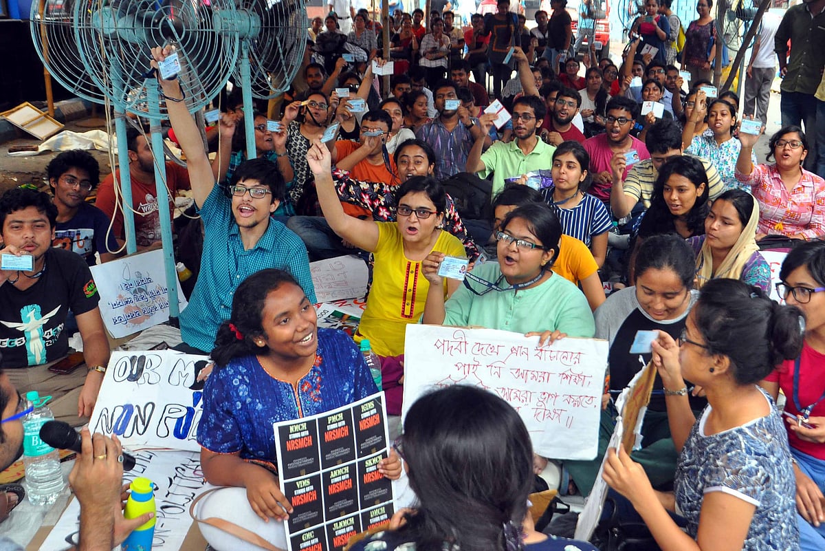 مغربی بنگال: ممتا کی اپیل کے باوجود ڈاکٹروں کی ہڑتال جاری