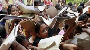 حکومت نے الیکشن کے دوران جس رپورٹ کو خارج کیا، اب اسی کو کیا جاری