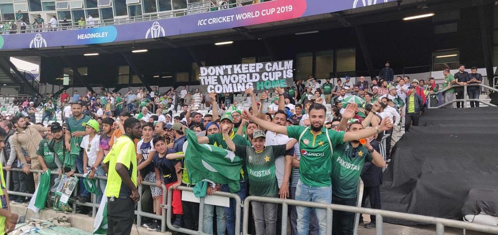 عالمی کپ: افغانستان کی 3 وکٹ سے ہار، سیمی فائنل کیلئے پاکستان کی امیدیں برقرار