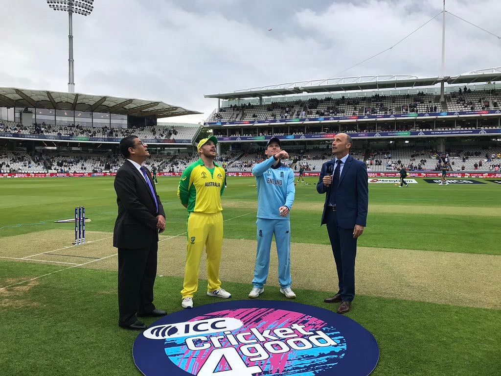 عالمی کپ: انگلینڈ کو 64 رنوں سے شکست، آسٹریلیا سیمی فائنل میں داخل