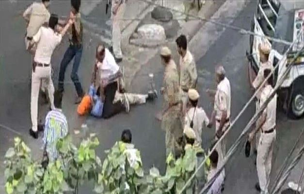 سکھ آٹو ڈرائیور کی پٹائی پر بڑھا وبال، علاقہ کے لوگوں نے رات بھر کیا ہنگامہ 