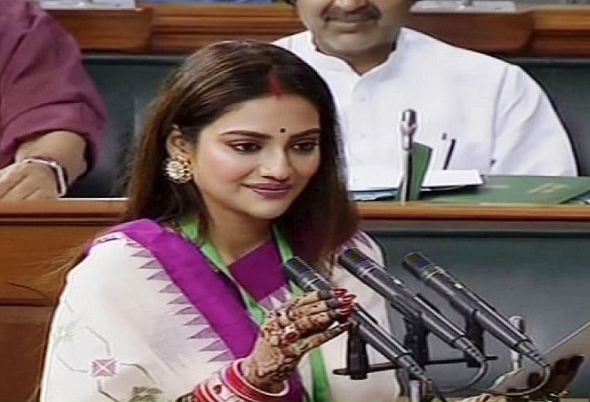 نصرت جہاں نے نئی نویلی دلہن کی شکل میں لیا لوک سبھا رکنیت کا حلف