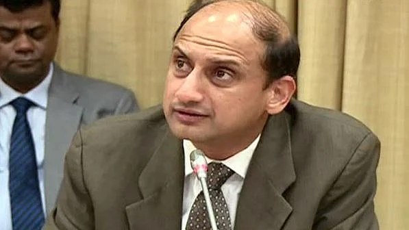  ڈپٹی گورنر ویرل آچاریہ