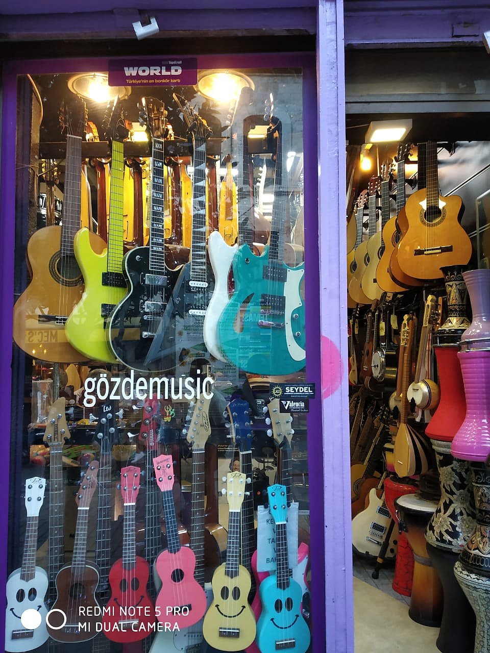 سفر نامہ: استنبول کا تکسیم اسکوائر، پوری دنیا کے لوگوں کے لئے شاپنگ کا مرکز... سید خرم رضا