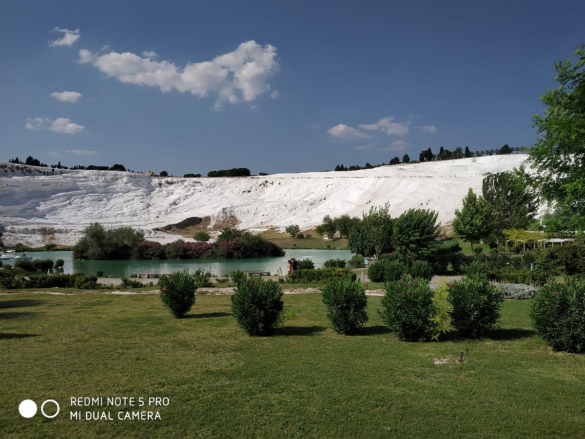 سفر نامہ: پاموکلے میں موجود کیلشیم کے پہاڑ قدرت کا نایاب تحفہ... سید خرم رضا