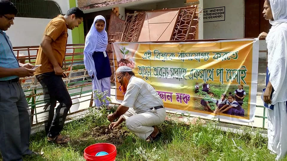بنگال کے سرکاری مدرسوں میں درخت لگائے جانے کا منصوبہ