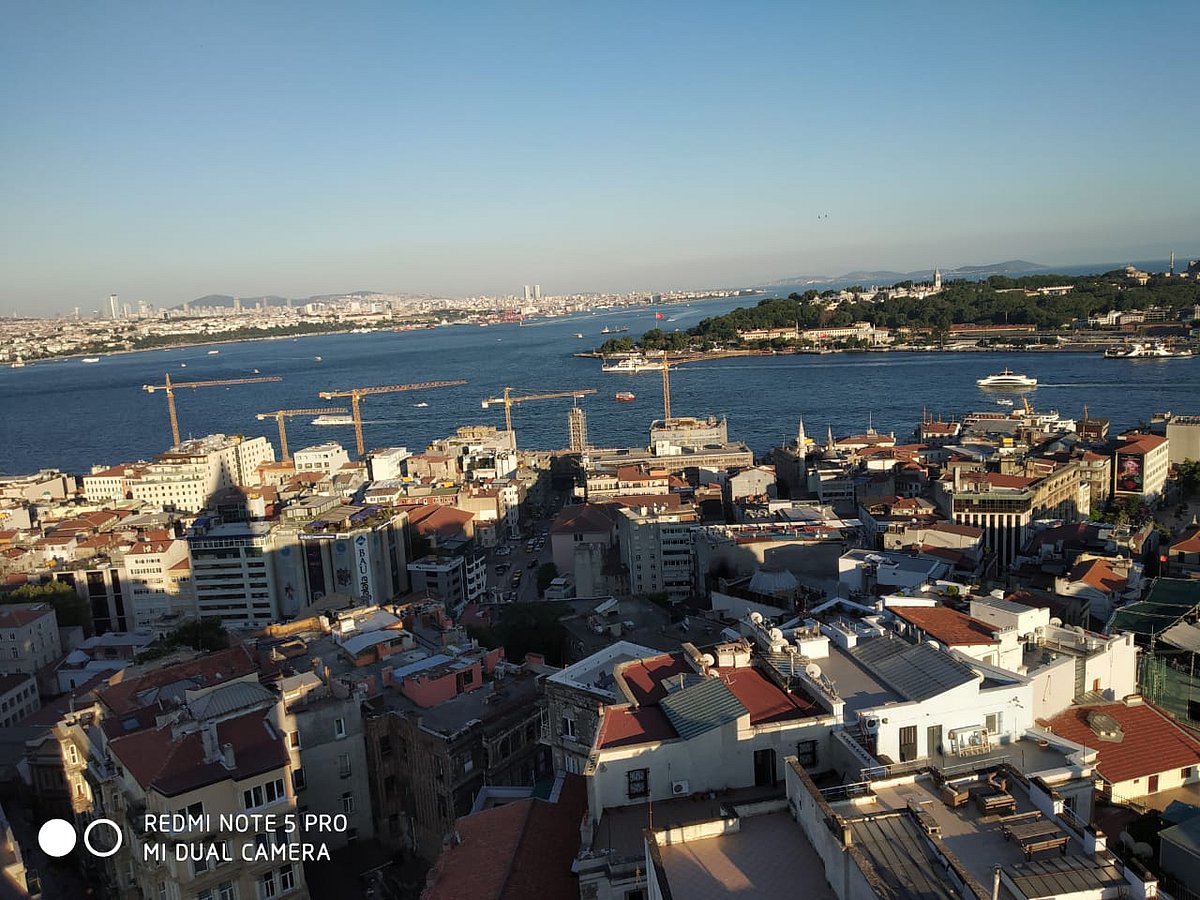 سفر نامہ: استنبول کا تکسیم اسکوائر، پوری دنیا کے لوگوں کے لئے شاپنگ کا مرکز... سید خرم رضا