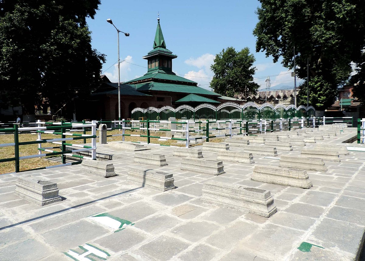 پابندیوں کے باعث جامع مسجد سری نگر میں نماز جمعہ ادا نہیں کی جا سکی